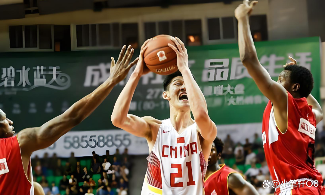 包含湖人完胜热火,胡金秋扛起全队的词条 包含湖人完胜热火,胡金秋扛起全队的词条