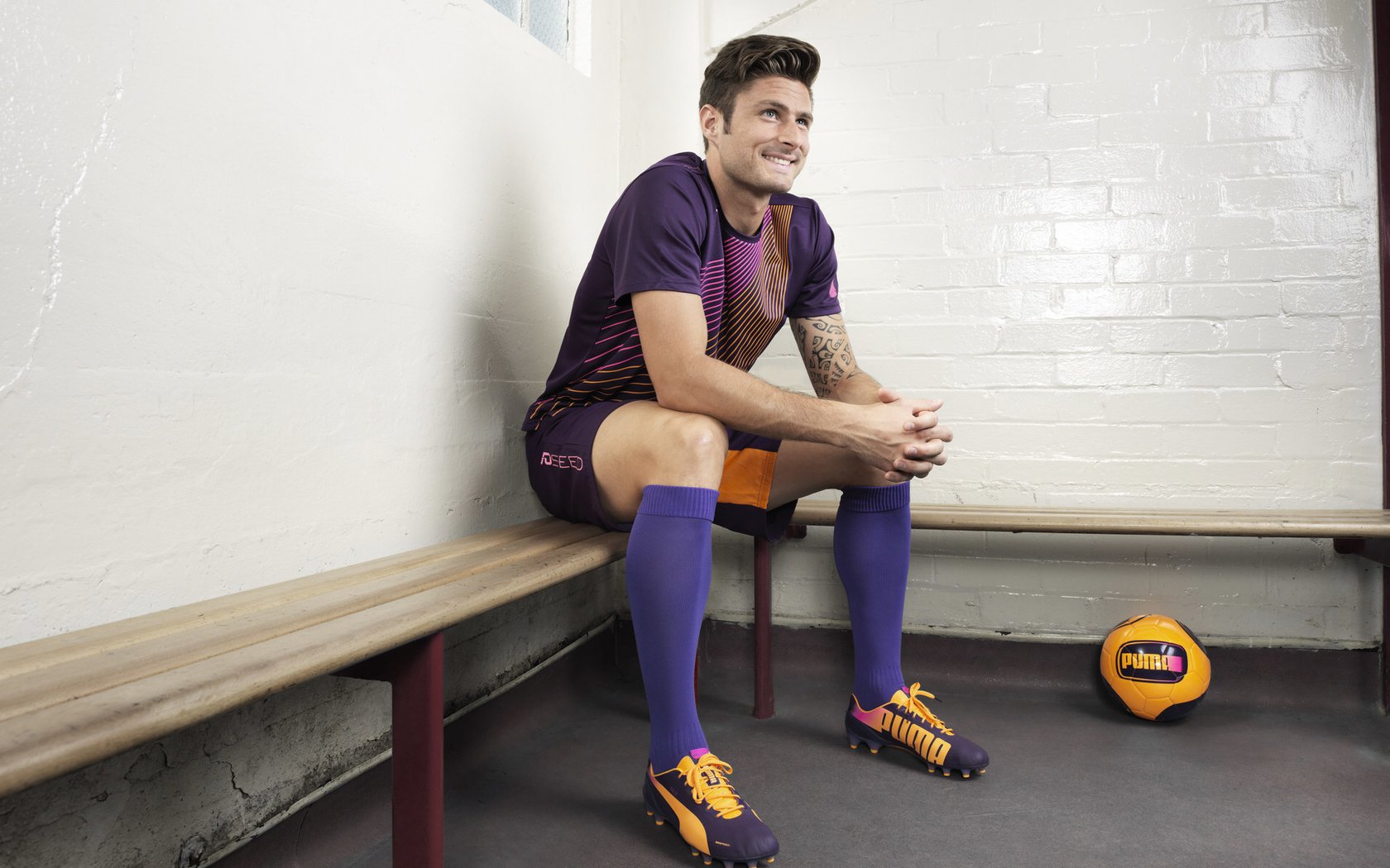 当足球撞上F1，维尼修斯接管巴林，秘鲁式强硬终结红军神话